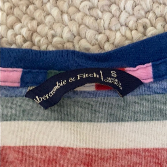 Guess inspired tee! - Picture 3 of 3